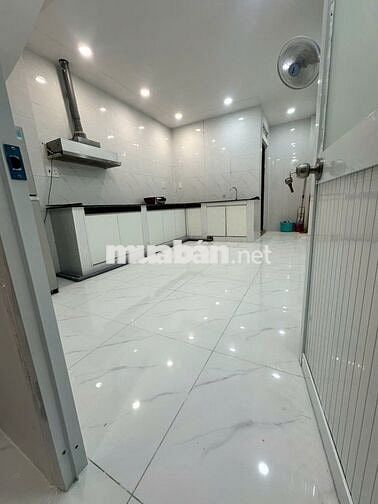Phòng 3tr6 Nguyễn Trãi trung tâm (Q5) giá rẻ
