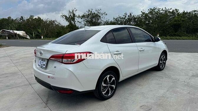 Toyota Vios E CVT 2023 54.000km xe gia đình chuẩn