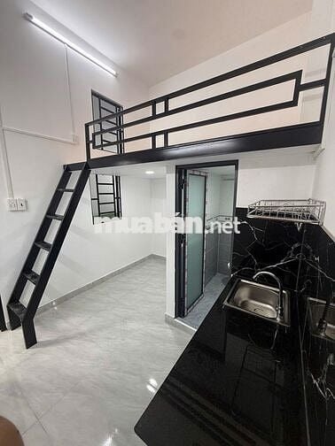 Duplex mới 100% giá rẻ Gác cao 1m7 Ngay Đh Văn Lang UEF FTU HUTECH 