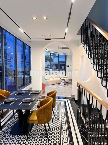 Góc 2 mặt tiền dễ kinh doanh, giá nào cũng cho thuê