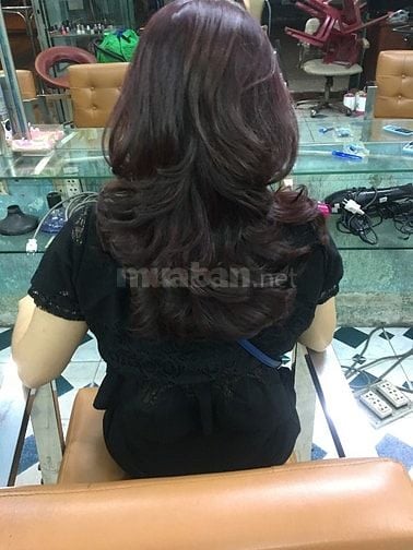 Cần thợ phụ uốn tóc Quận 11 .uốn tóc Vân   418/17 minh phụng 