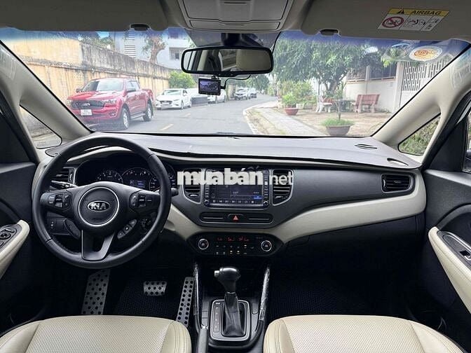 Kia Rondo Số Tự Động 2018. siêu cọp 1 chủ mua mới