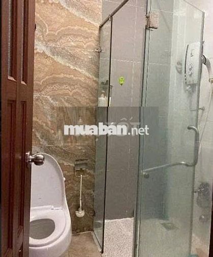 CHO THUÊ NHÀ NGUYỄN TRÃI – P. CẦU ÔNG LÃNH, Q.1 – 8x5m | 3PN | 2 TẦNG