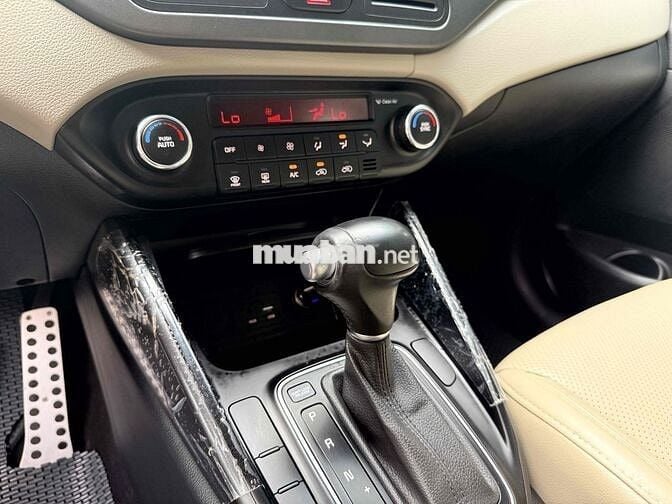 Kia Rondo Số Tự Động 2018. siêu cọp 1 chủ mua mới