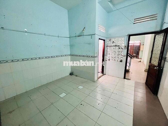 - Nhà cho thuê  1 trệt 2 lầu mặt tiền đường Phan Chu Trinh khu vực sầm