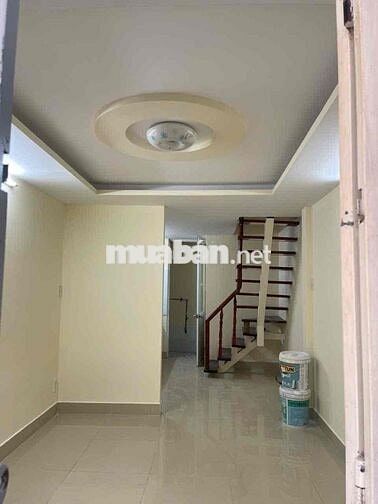 Cho thuê nhà Hậu Giang Q6 - 2PN 8tr