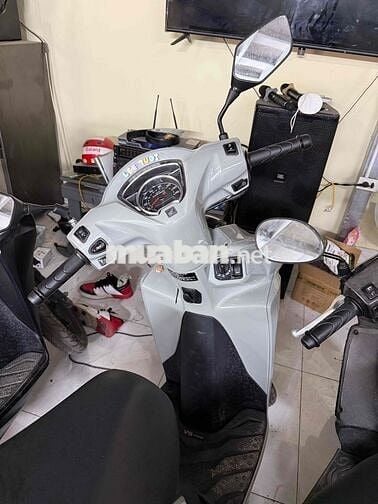 Honda Vision 2026 xi măng 2000 km