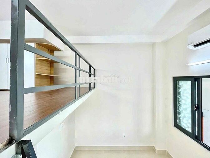 PHÒNG GÁC CAO 1M6 CỬA SỔ TRỜI FULL NỘI THẤT NGAY VÒNG XOAY BÌNH PHÚ