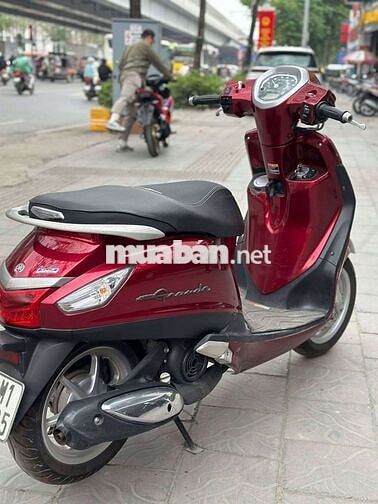 Yamaha Grande Đỏ Sài Gòn