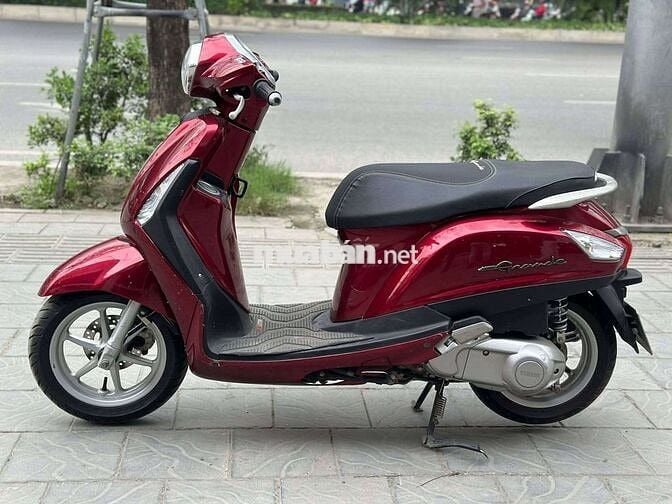 Yamaha Grande Đỏ Sài Gòn