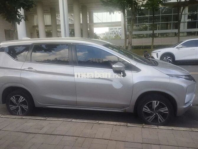 Mitsubishi Xe ô tô Tự động Bạc
