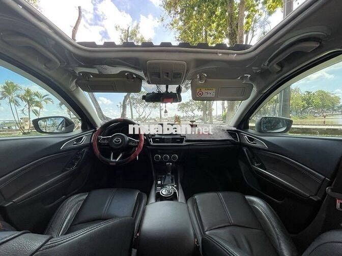 Mazda Mazda 3 2017 Trắng 10 vạn