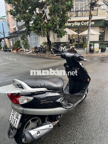 Suzuki Sapphire Xe tay ga Đen Bạc