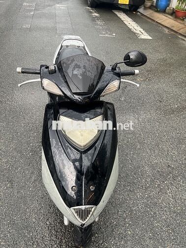 Suzuki Sapphire Xe tay ga Đen Bạc