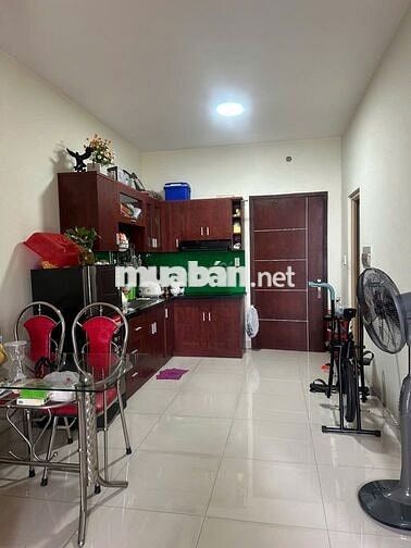 Cần bán CC Tô Ký 2PN 1WC q12 cũ.Vị trí thuận tiện