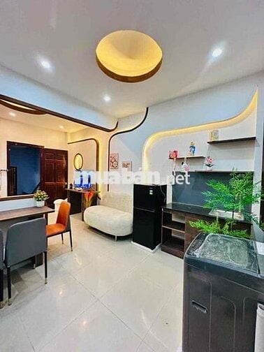 SIÊU HIẾM CĂN HỘ TÁCH BẾP BAN CÔNG FULL NỘI THẤT