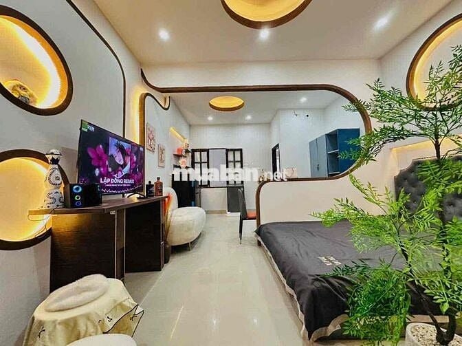 SIÊU HIẾM CĂN HỘ TÁCH BẾP BAN CÔNG FULL NỘI THẤT