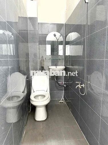 SIÊU HIẾM CĂN HỘ TÁCH BẾP BAN CÔNG FULL NỘI THẤT