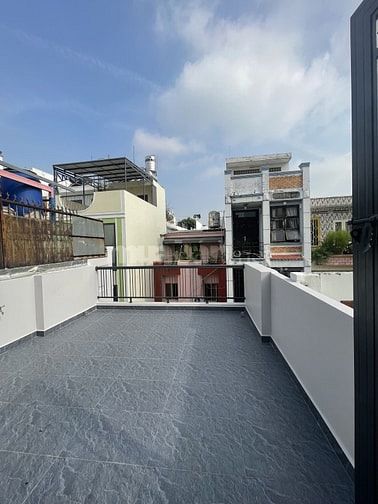Bán nhà mới xây hẻm nhựa ô tô khu Vip Bàu Cát 