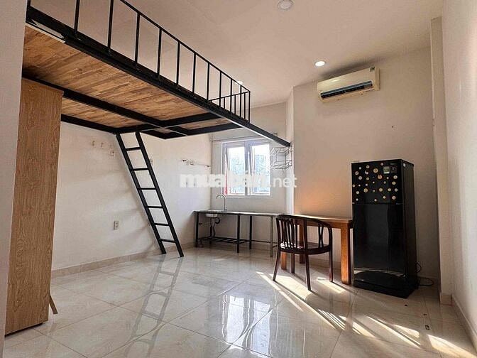 phòng Gác cửa sổ sáng thoáng , Sát bên dh sư phạm , Nguyễn Tri phương