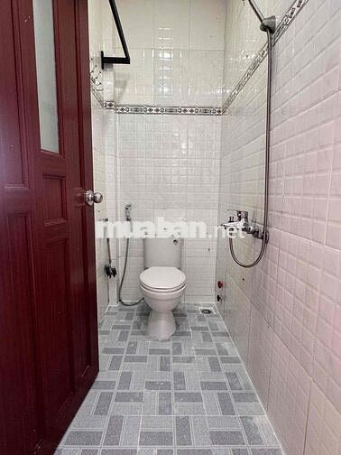 phòng Gác cửa sổ sáng thoáng , Sát bên dh sư phạm , Nguyễn Tri phương