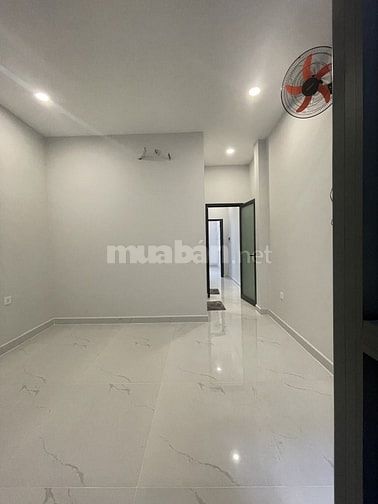 Bán nhà mới xây hẻm nhựa ô tô khu Vip Bàu Cát 