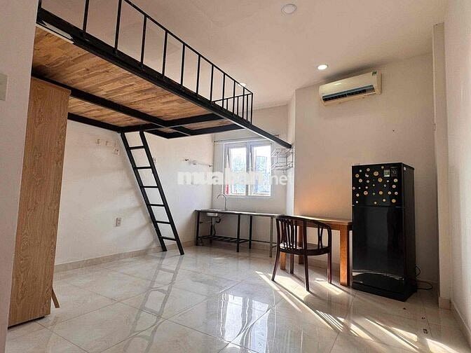 phòng Gác cửa sổ sáng thoáng , Sát bên dh sư phạm , Nguyễn Tri phương