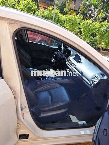 Mazda Mazda 3 2.0 Cao cấp 2015 Trắng 13 vạn