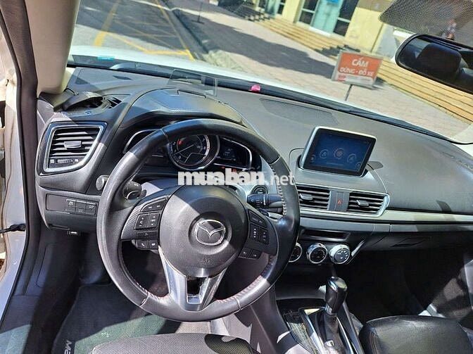 Mazda Mazda 3 2.0 Cao cấp 2015 Trắng 13 vạn