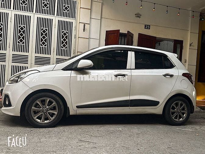 Hyundai i10 Hanback 1.2 Trắng 2015 67500km