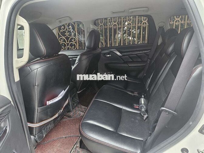 Mitsubishi Pajero Sport V6 3.0 2018 Trắng Tự động