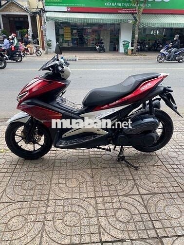 Yamaha NVX 155 Đỏ trắng đen