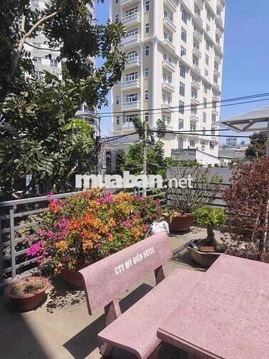 💥💥💥KHÁCH SẠN 7 TẦNG CÒN MỚI - CÓ THANG MÁY - PHÒNG ĐẸP -  MT HOÀNG QUỐ