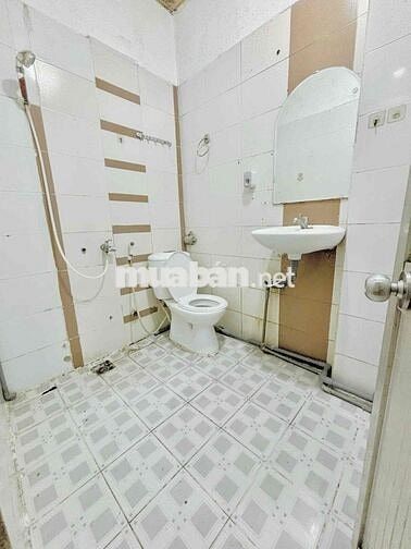 TRỆT TÁCH BẾP RỘNG 35m2 KHU BÀU CÁT CÓ GÁC
