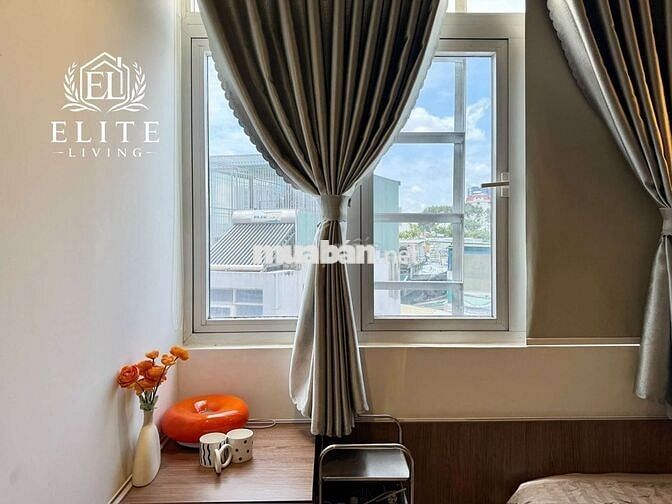 Phòng full nội thất có thang máy ngay trung tâm Quận 10 