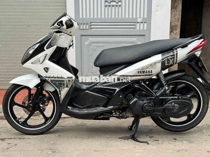 Yamaha Nouvo LX Thể thao Trắng đen 2012