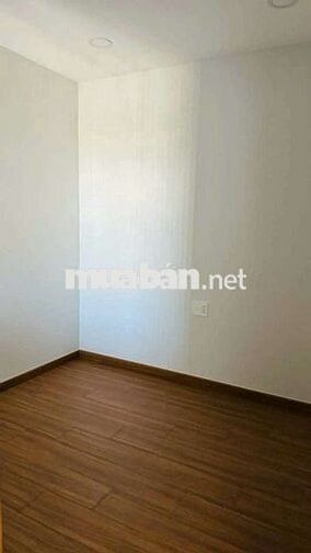 Pass 1 PN trong cc 2 PN tới làng Đại học trong 5p