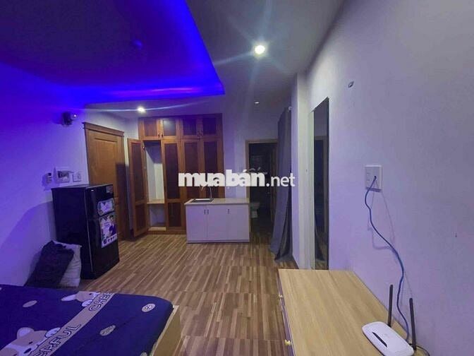 Trống phòng studio Địa chỉ: 95 Hoàng Bích Sơn(Gần cầu Sông Hàn, 300m r