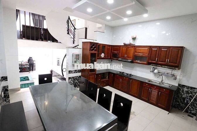 CHO THUÊ NHÀ DIỆN TÍCH KHỦNG XE TẢI THÔNG LÊ ĐỨC THỌ P15