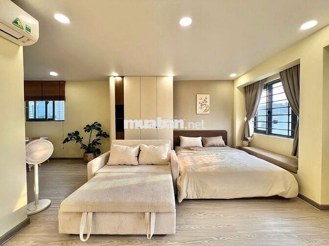 Căn Hộ Cao Cấp, Thang máy, hầm xe, 50m2 Full nội thất, Ngay Ga T1