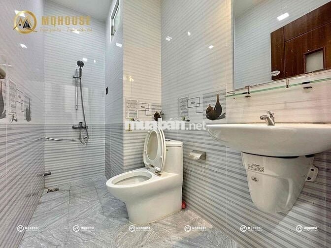 STUDIO FULL NỘI THẤT THUẬN TIỆN QUA CĐ FPT - ĐH UTH - ĐH HUFLIT