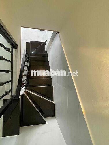 Cho thuê nhà nguyên căn mặt tiền Trần Văn Kỷ