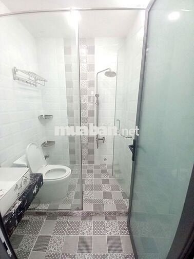 Thuê trọ giá 5tr8/thang đ.Phạm Hùng( ĐH Công nghệ SG) Full NT. DT40m2