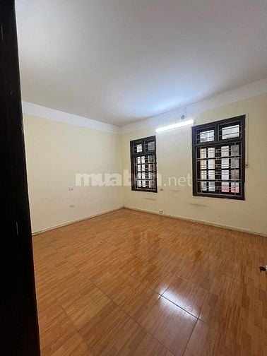 Chính chủ cho thuê nhà liền kề Văn Quán, diện tích 70m2x4 tầng