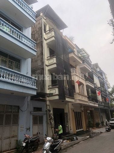 Chính chủ cho thuê nhà liền kề Văn Quán, diện tích 70m2x4 tầng
