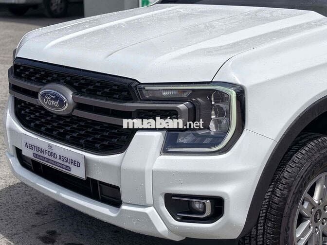 Ford Ranger XLS 4x2 AT 2025 Trắng