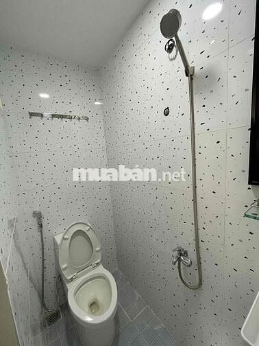 Cho thuê nhà nguyên căn mặt tiền Trần Văn Kỷ