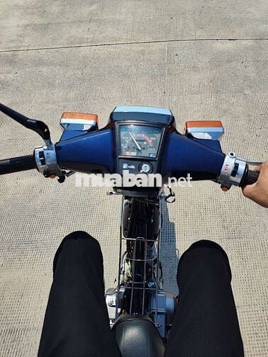 Honda Cub Cổ điển Xanh đậm