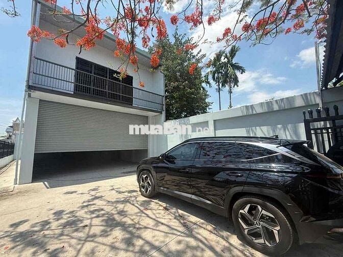Bán Kho 7,3x26,5m Nở Hậu 8,4m Shr, MT Nhựa 10m Thông Gần Chợ Hóc Môn
