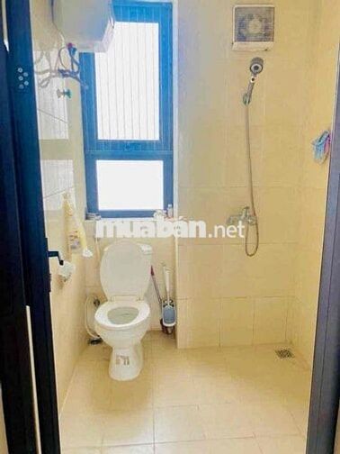 Bán chung cưu phố Tam Trinh 67m2 T21 giá 5 tỷ sổ CC 2 thoáng có TL